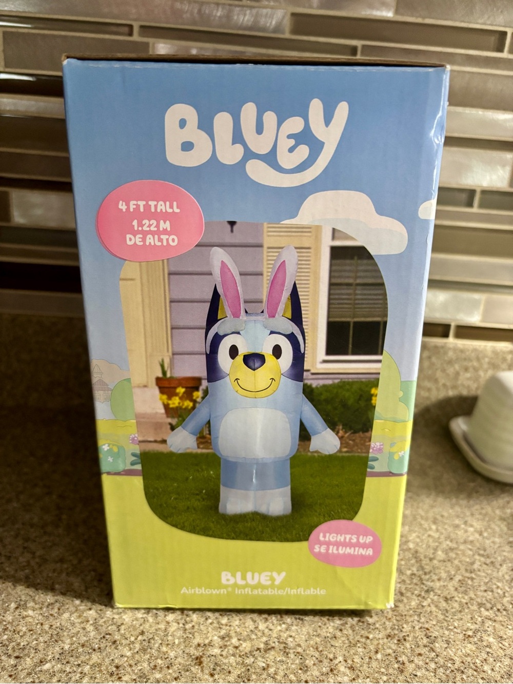 Bluey Inflatable - Picture 2 of 3